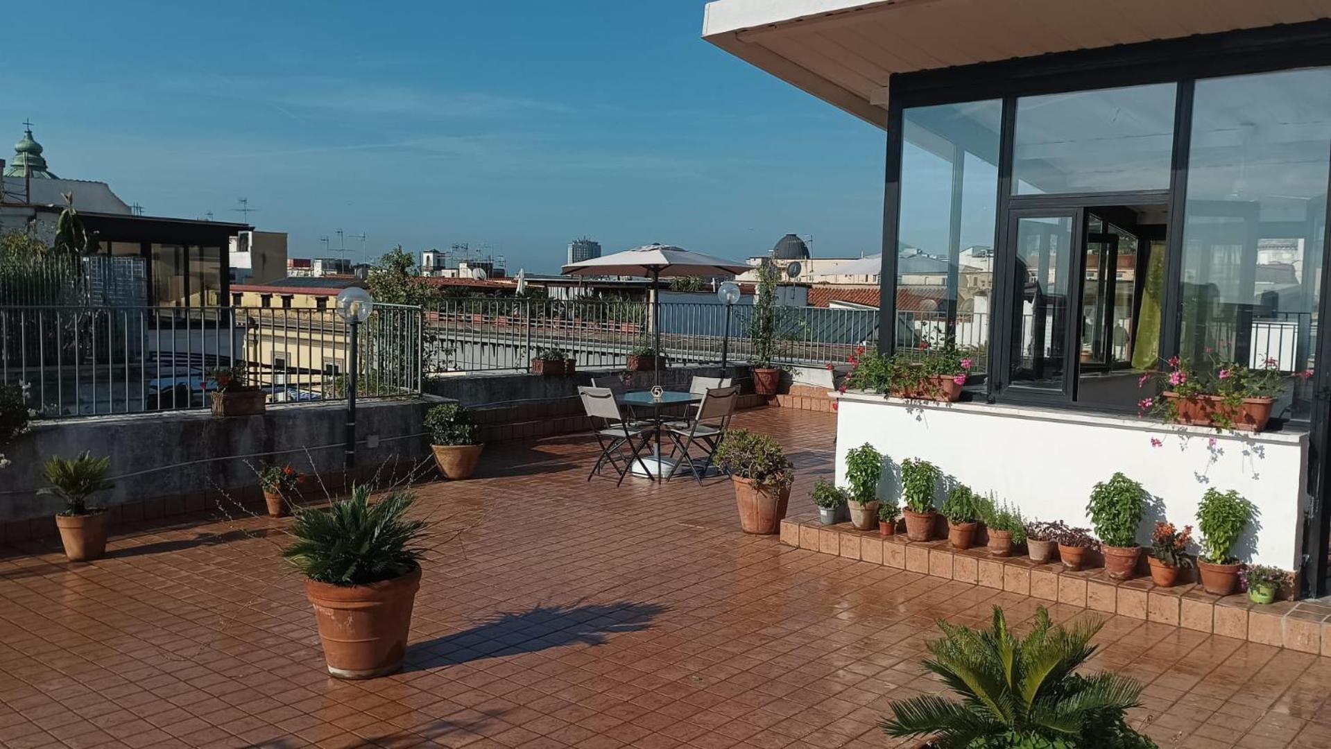 Hotel La Terrazza Delle Fate Neapel Exterior foto