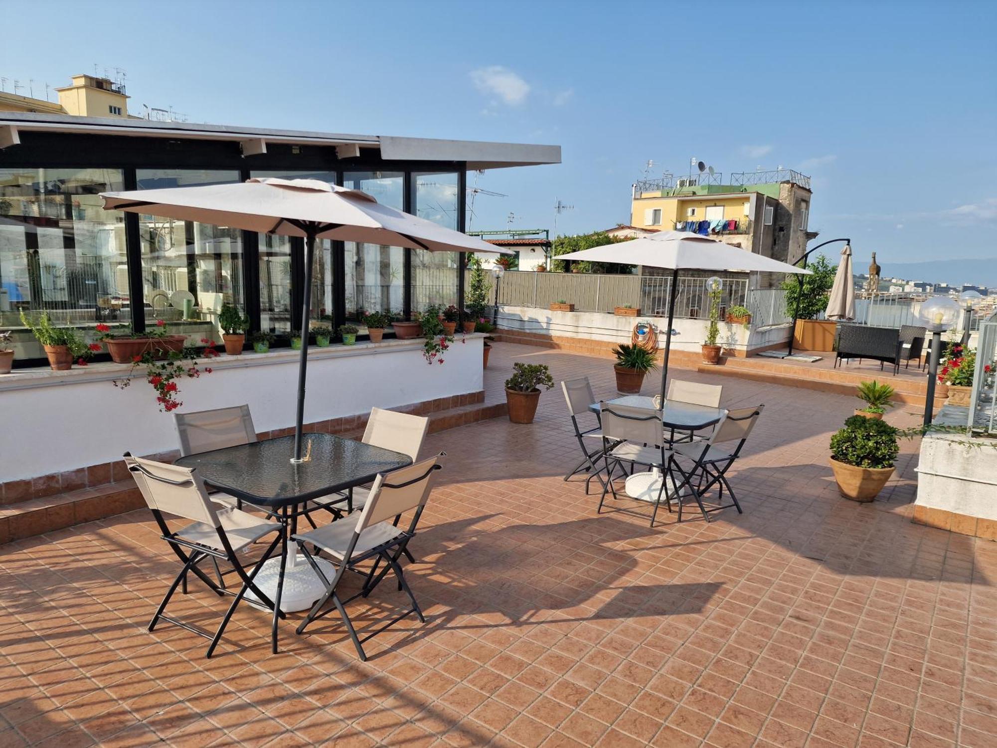 Hotel La Terrazza Delle Fate Neapel Exterior foto