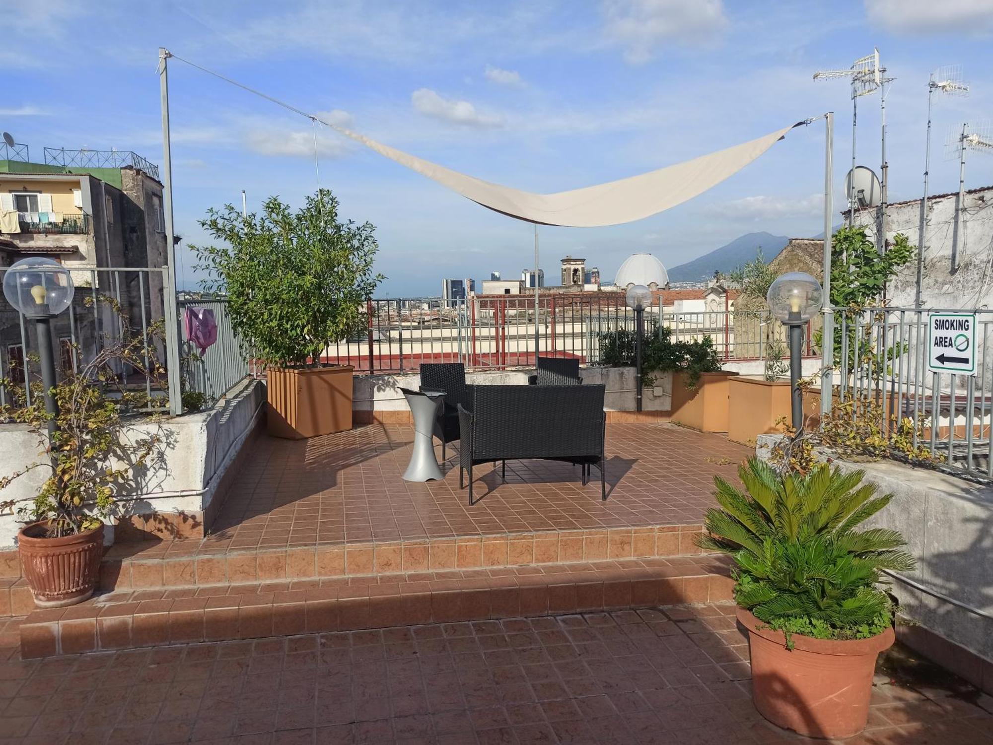 Hotel La Terrazza Delle Fate Neapel Exterior foto