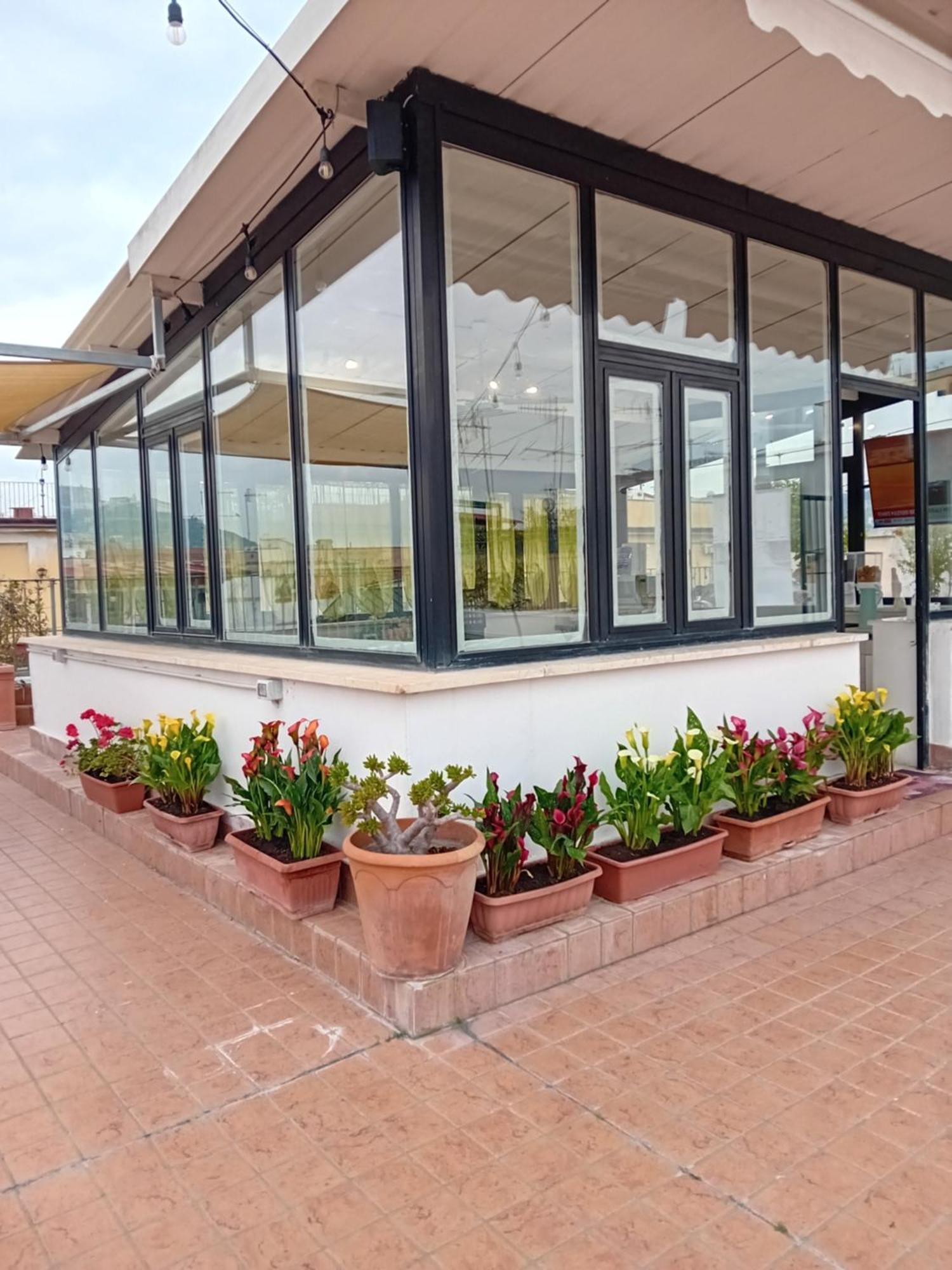 Hotel La Terrazza Delle Fate Neapel Exterior foto